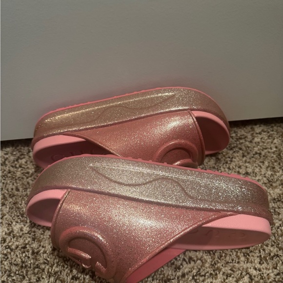 GUCCI Slides - Picture 8 of 8